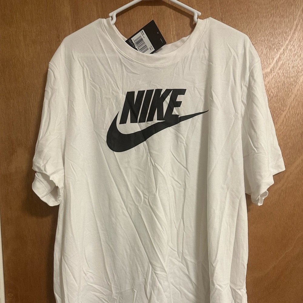 Nike tshirt